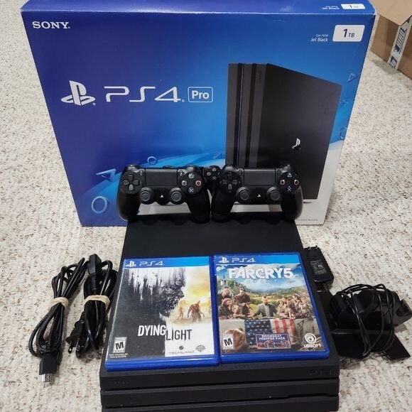 Console PS4 Pro 1TB