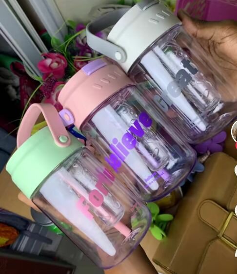 Gourde en plastique portable