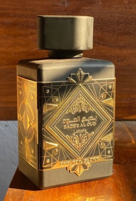 Bade'e Al Oud "Oud for Glory" Lattafa (Women and Men)