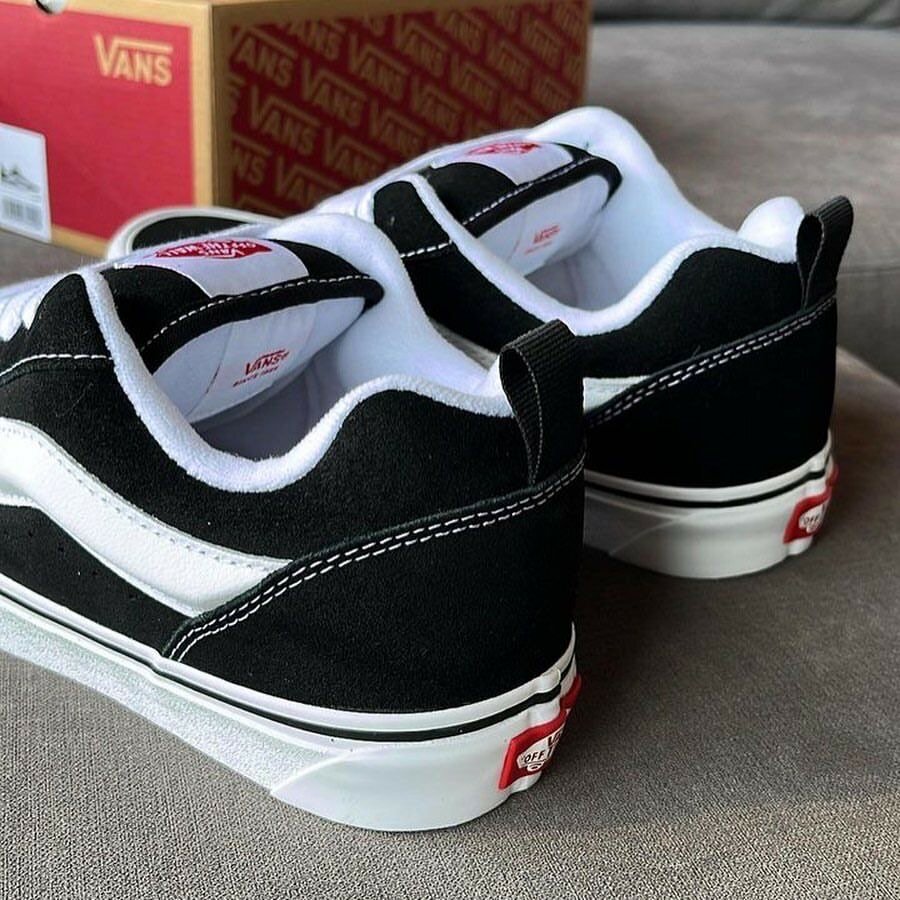 VANS KANU