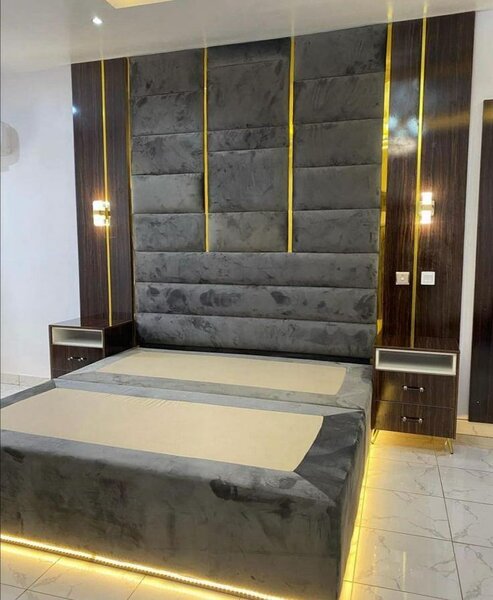 Lit en velours luxueux