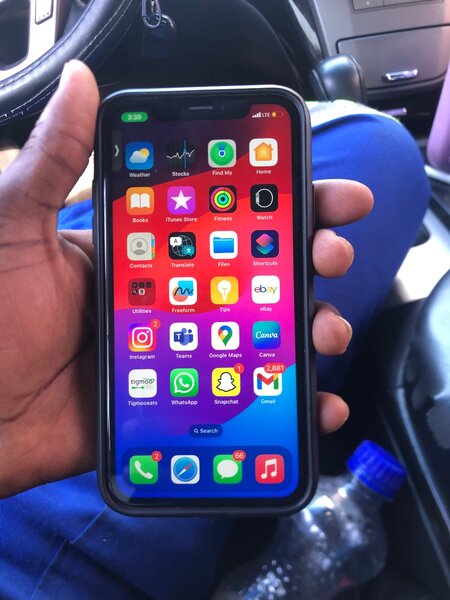 iPhone XR