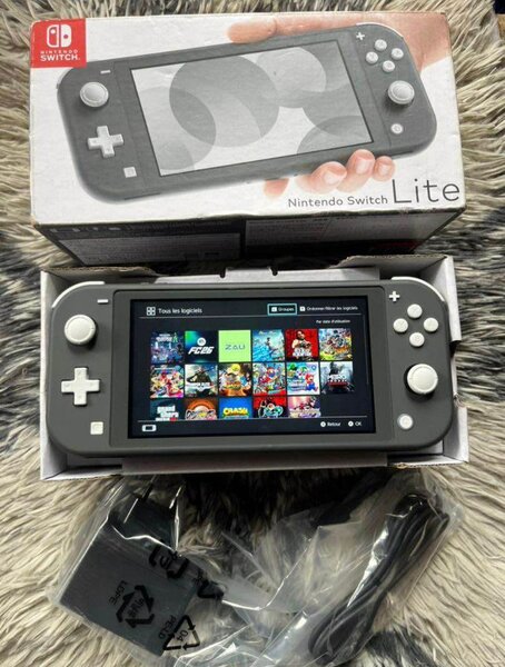 Nintendo Switch Console