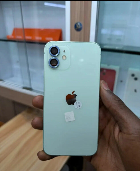 iPhone 12 Vert Rénovée
