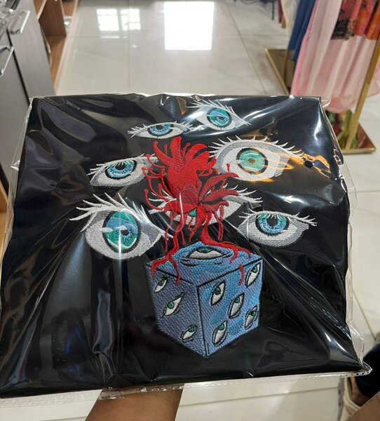 T-shirt animé lisière du suppl