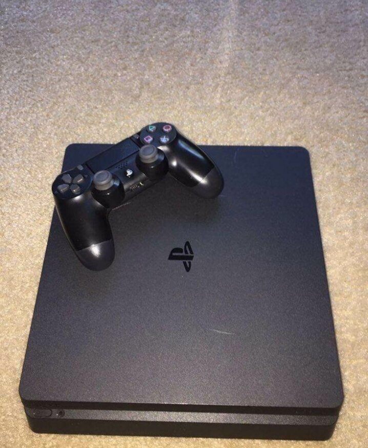 Console de jeu PlayStation 4