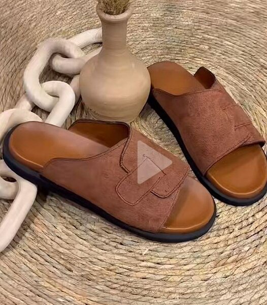 Claquettes élégantes pour hommes