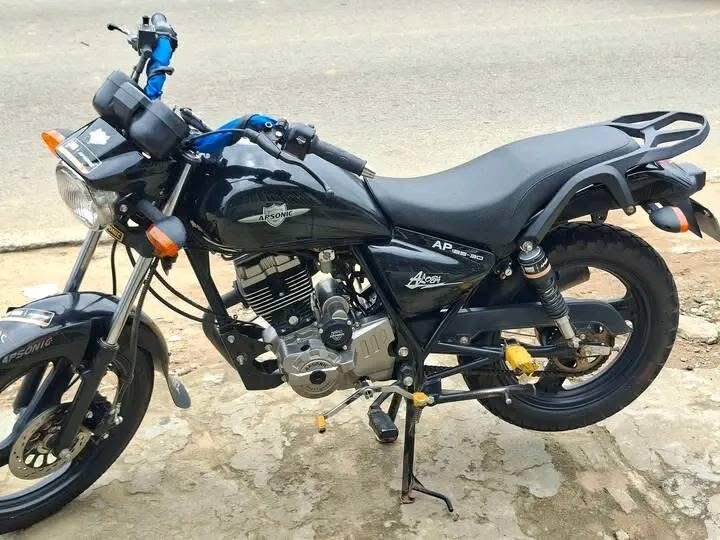 Moto Apsonic 125cc Noire