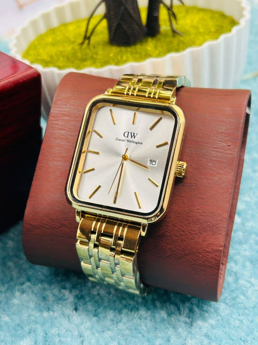 UNE MONTRE ORIGINALE