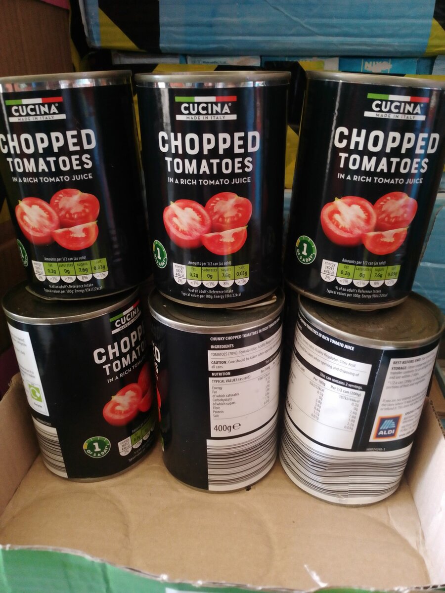 Chopped tomatoes from UK