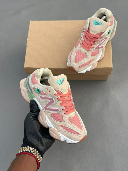 Baskets New Balance roses