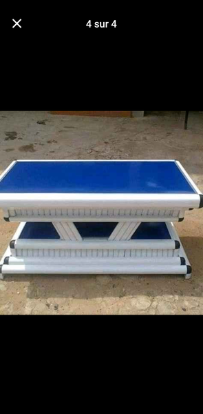 Table basse moderne en verre