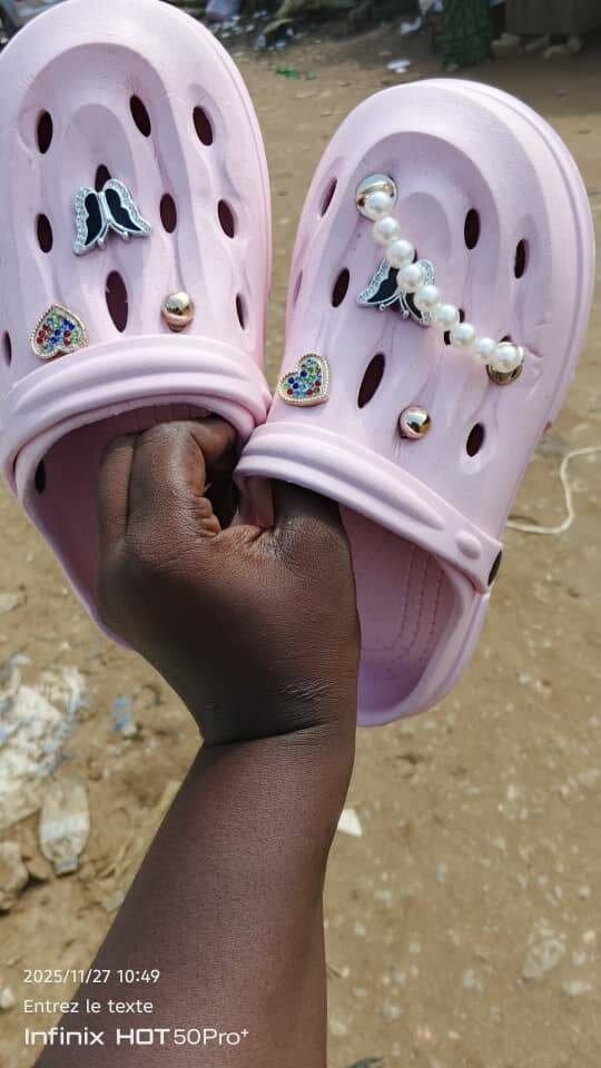 Sabots roses charmants