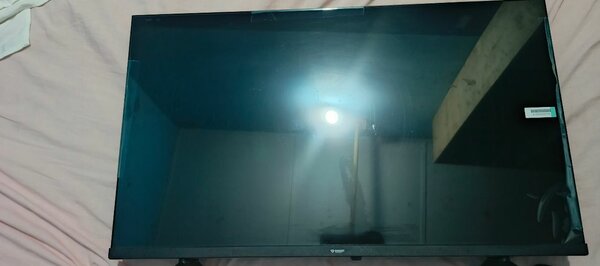 Téléviseur LED Full HD 32