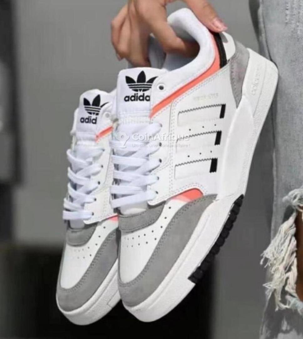 Baskets Adidas blanches tendance