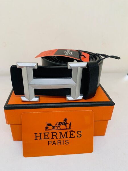 Ceinture Hermès en cuir avec boucle