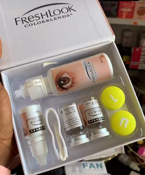 Eye contact set