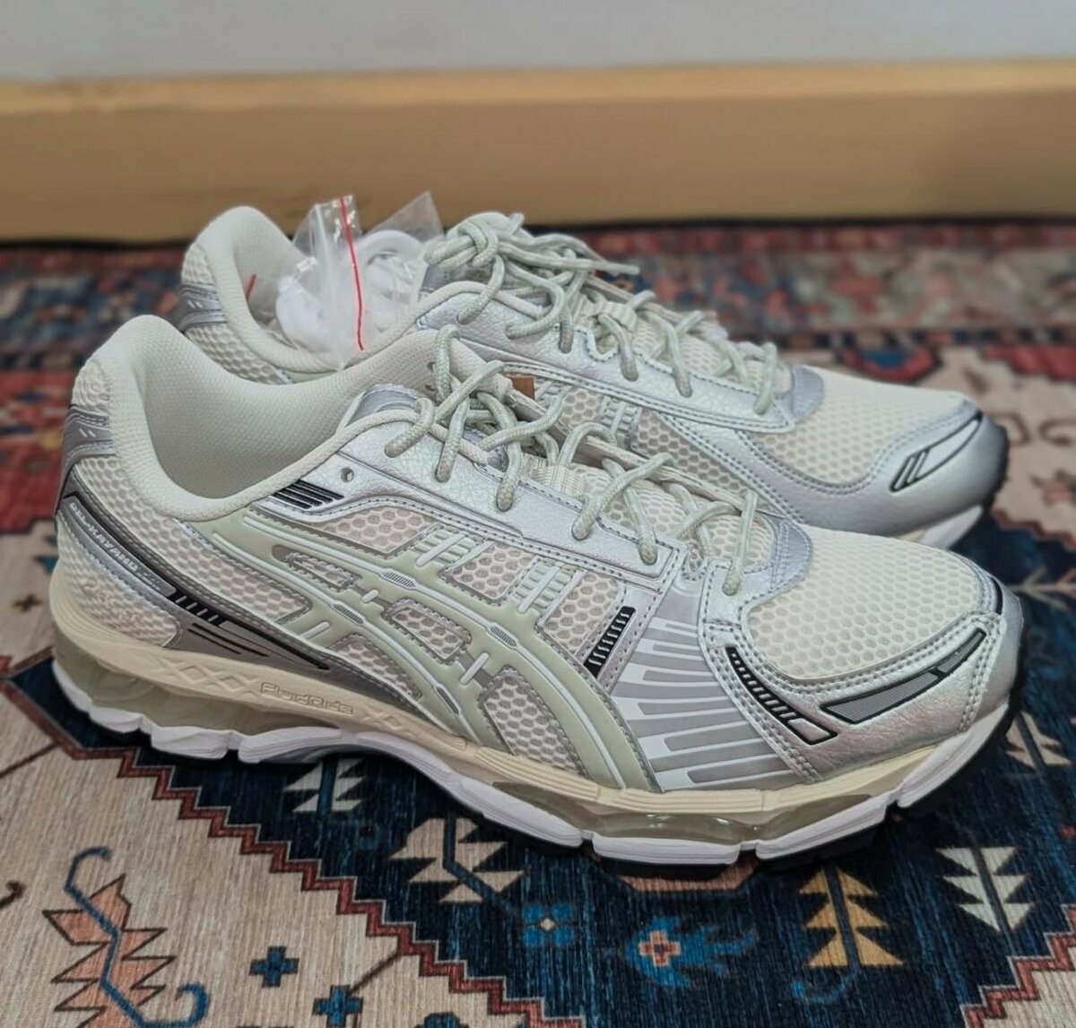 ASICS SNEAKER