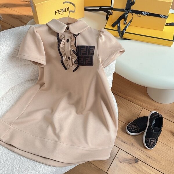 Платье бренд Fendi