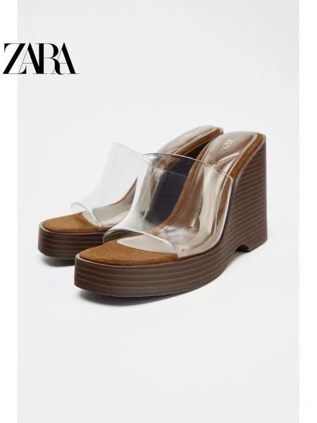 Sandales à talons ZARA en plastique transparent