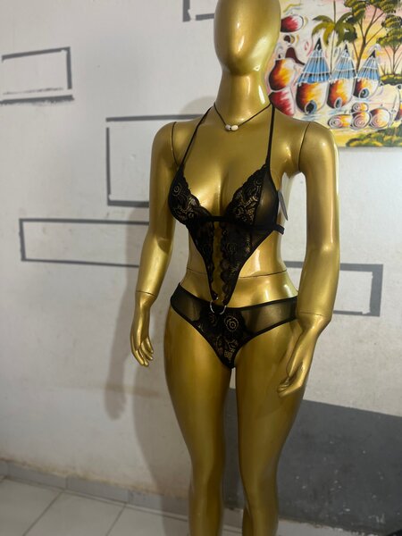 Body sensuel en dentelle