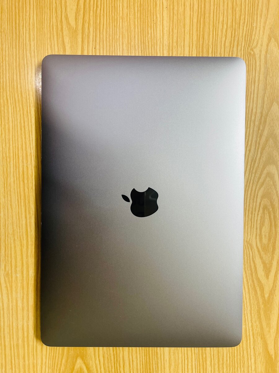 Macbook 2017 8/256