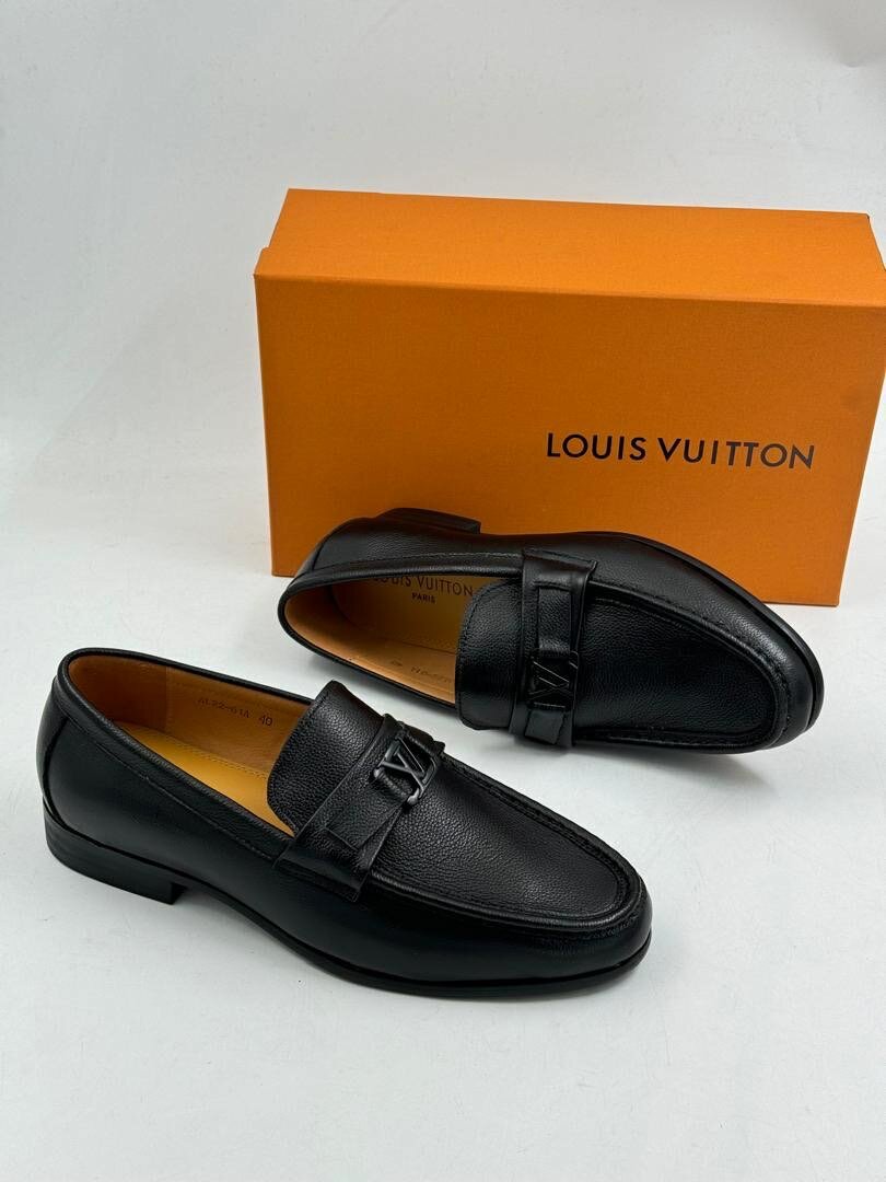 LOUIS VUITTON CLASSIC SHOES
