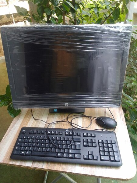 Ordinateur tout-en-un compact