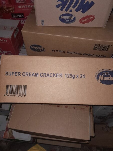 Munchee Super Cream cracker