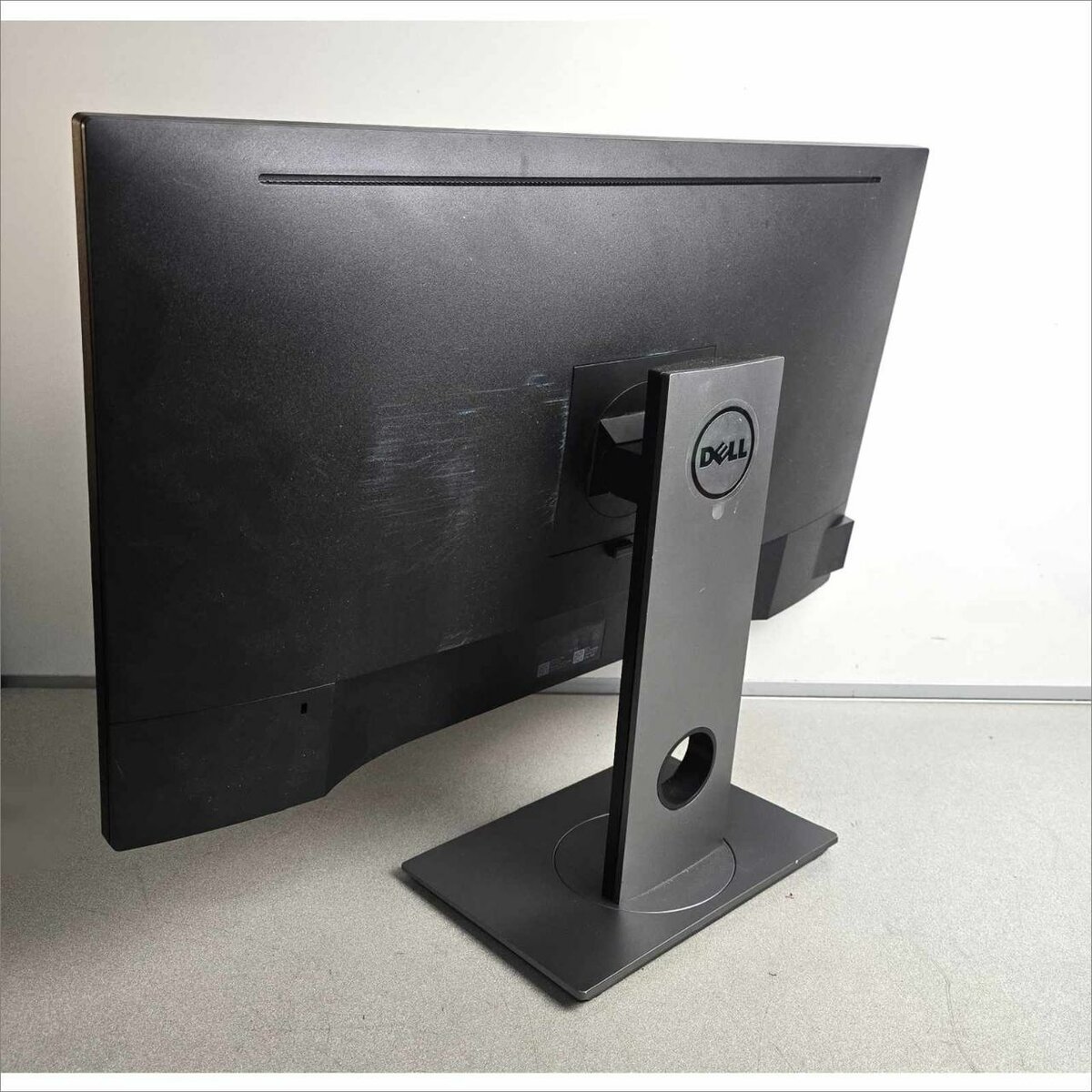 Dell écran 27 spouse