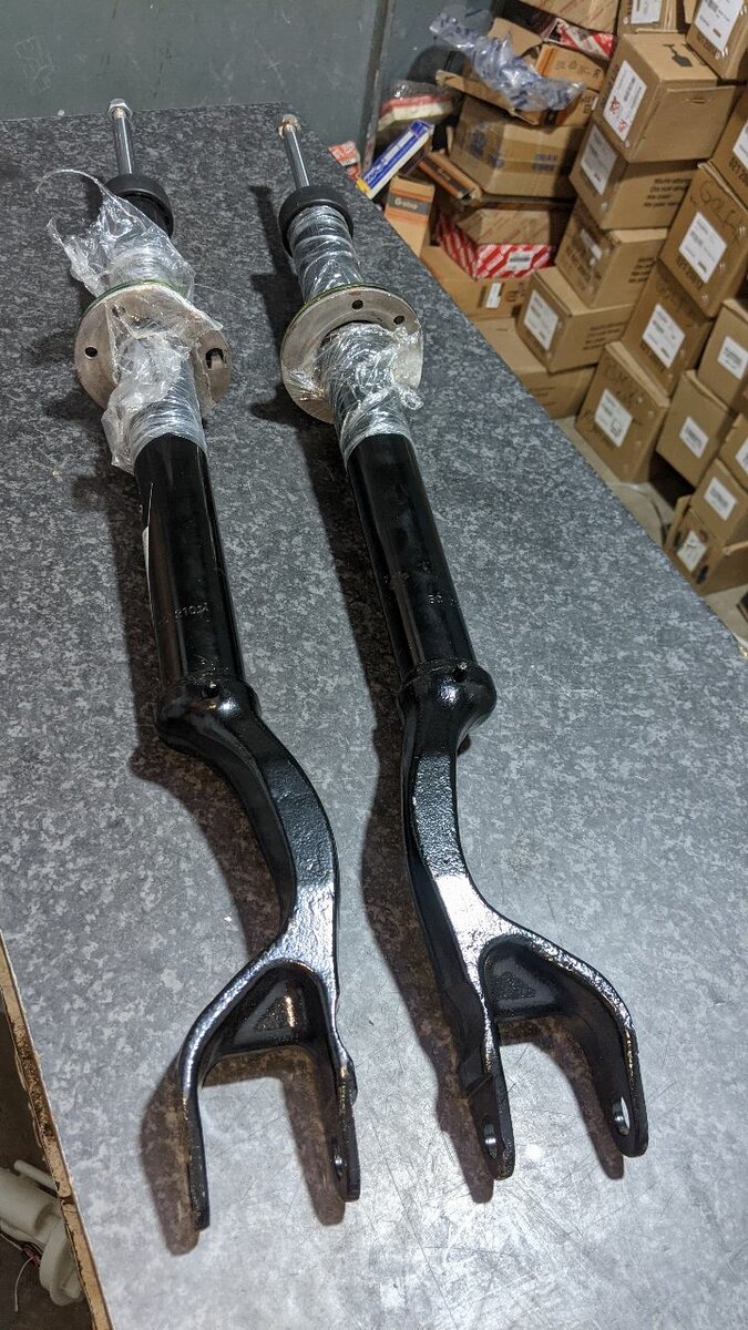 Front Shocks Absobers For Mercedes Benz GLC AMG Coupe X253