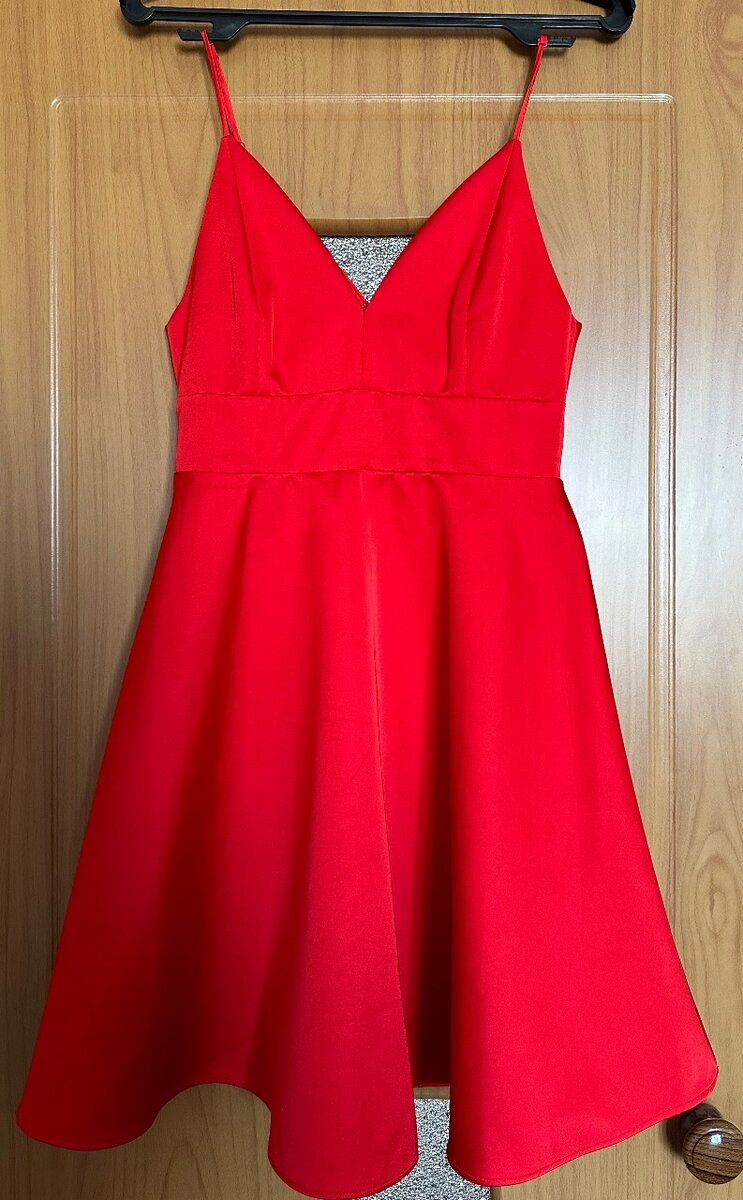 Красное короткое платье H&M