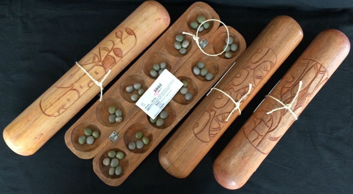 AWALÉ - JEU DE STRATÉGIE AFRIQUE