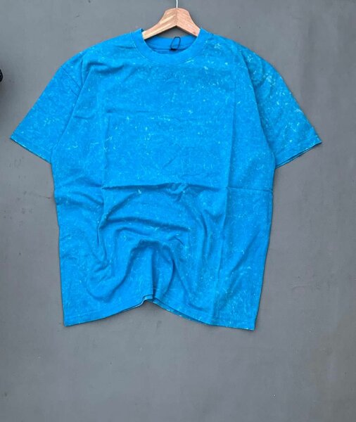 T-shirt coloré délavé