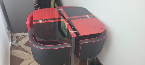 Table à manger moderne