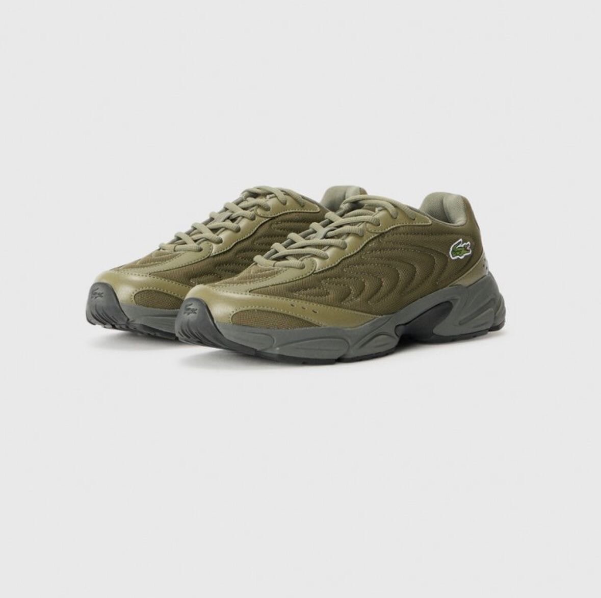 Baskets Lacoste style sportif