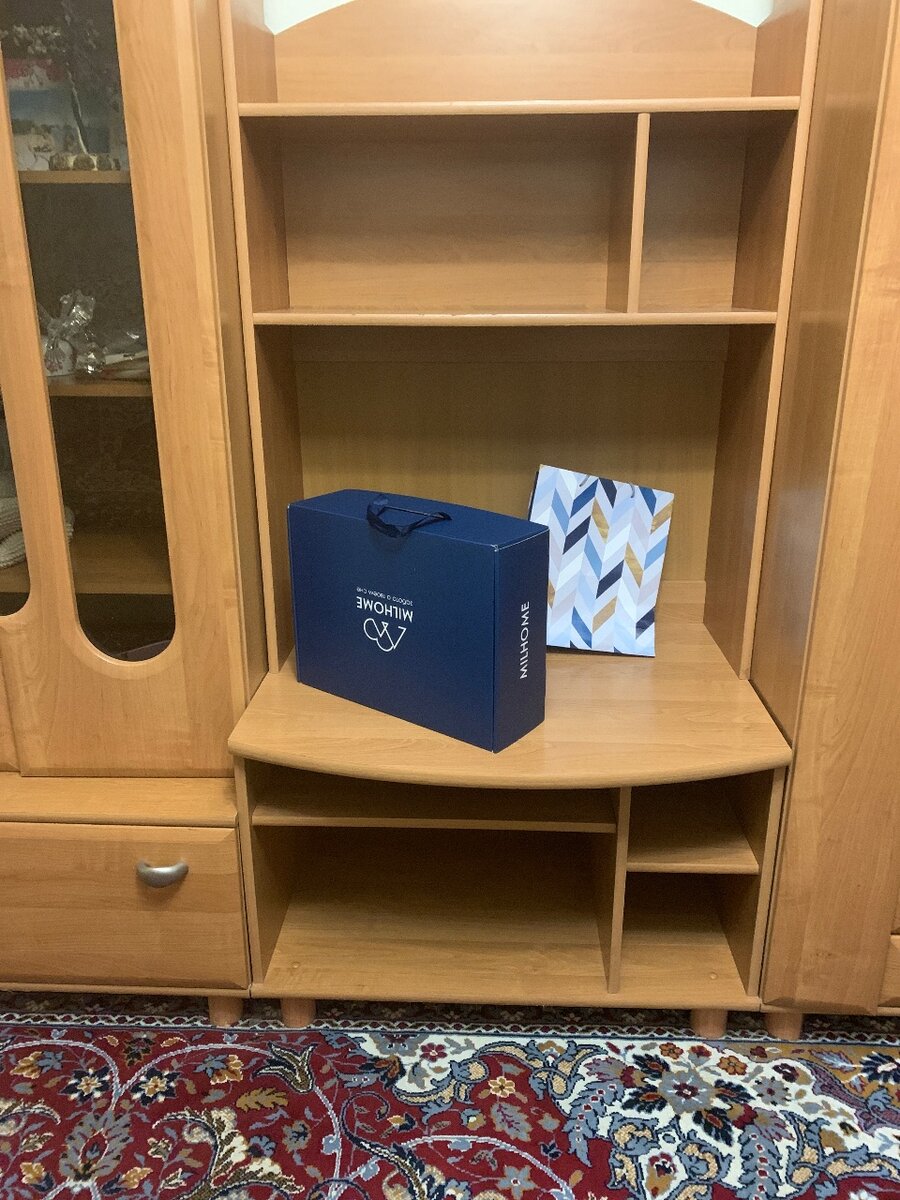 Гарнитур для гостинной ,качество отличное.Сомтояние хорошее