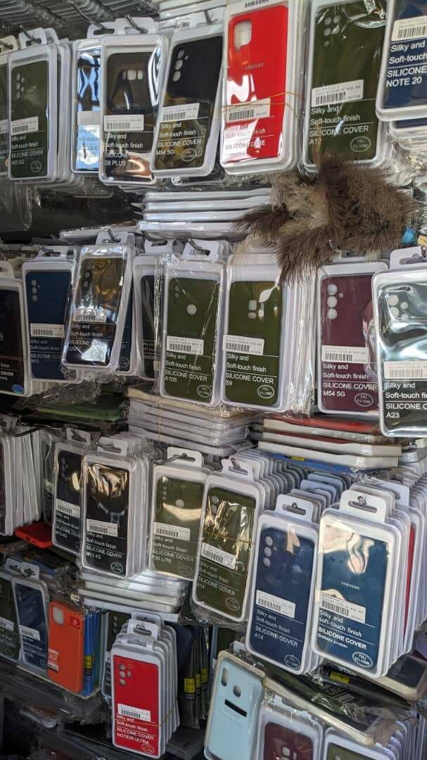 All Samsung silicone phone pouches