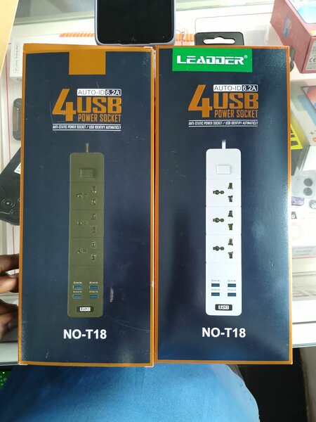 Multiprise 4 USB Auto-ID