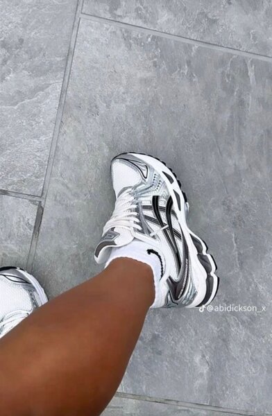 Chaussures ASICS pour femme et homme