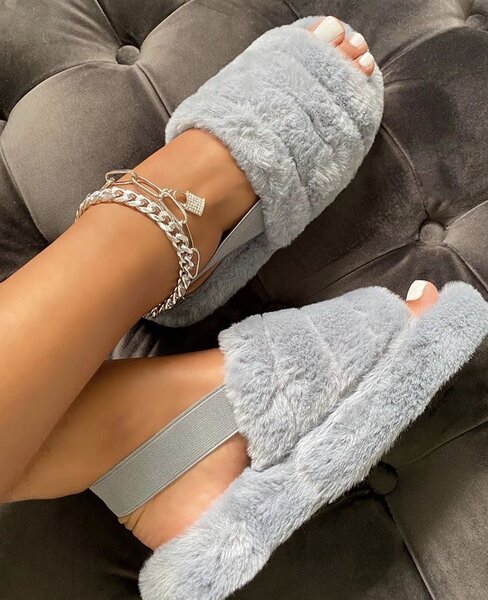 UGG Pantoufles en Fausse Fourrure