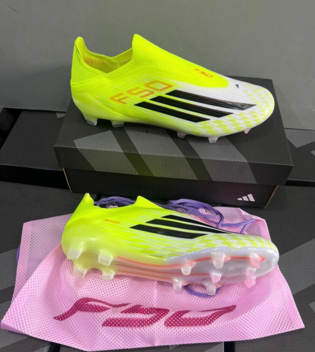 Chaussures de football innovantes