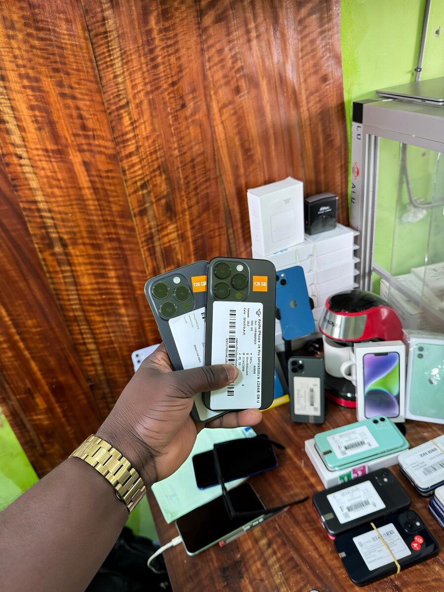 iPhonequasi 15sp 14 pro propre