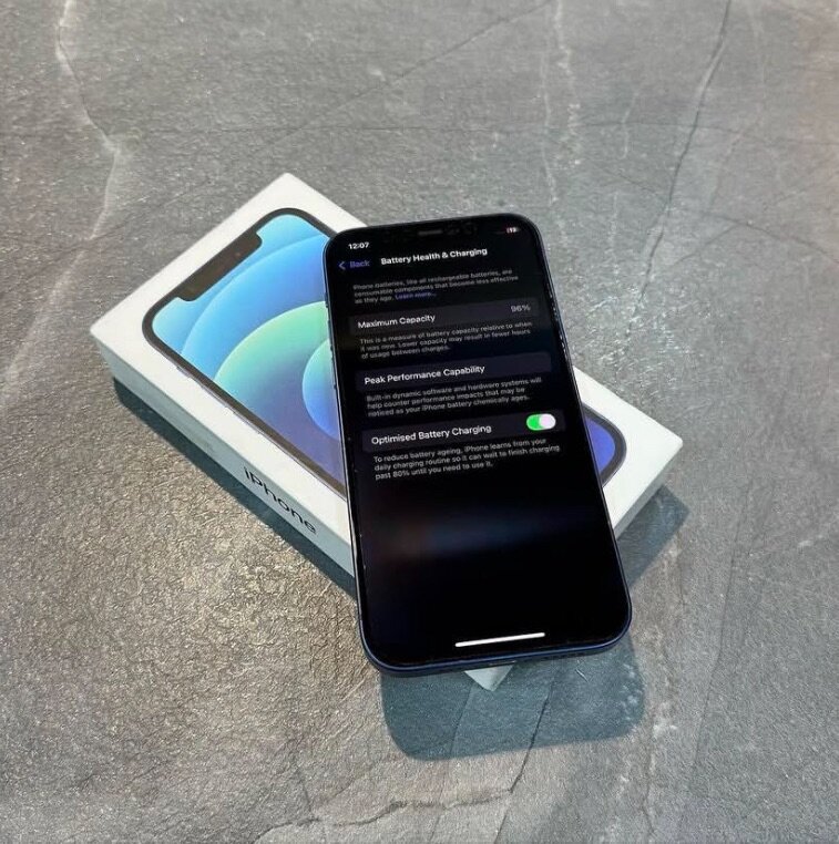 Apple IPhone 12 Blue (256GB) Condition 10/10 Capacity 96%