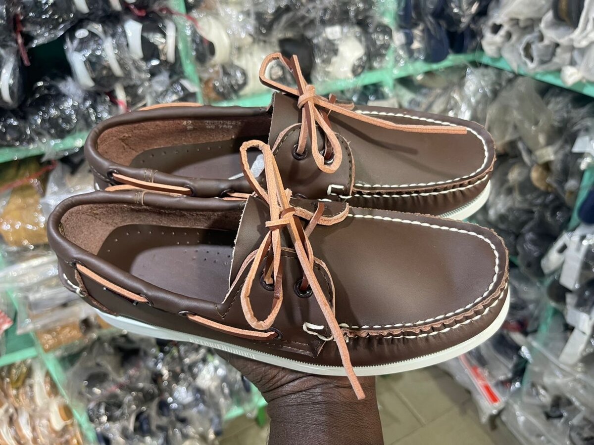 Chaussures bateau en cuir