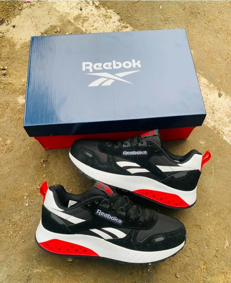 REEBOK CLASSIC