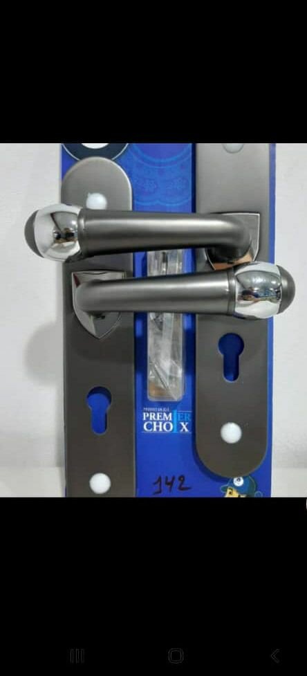 Serrure de porte d'entrée