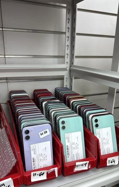 11 simple 64GB Quasi