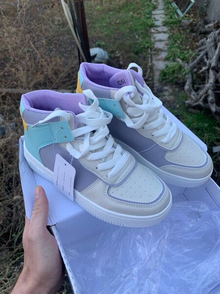 Кеды, кроссовки женские