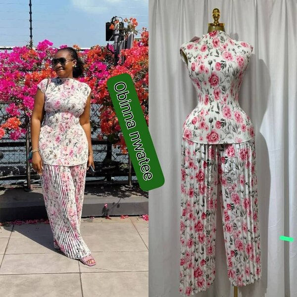 Combinaison Fleurie Élégante